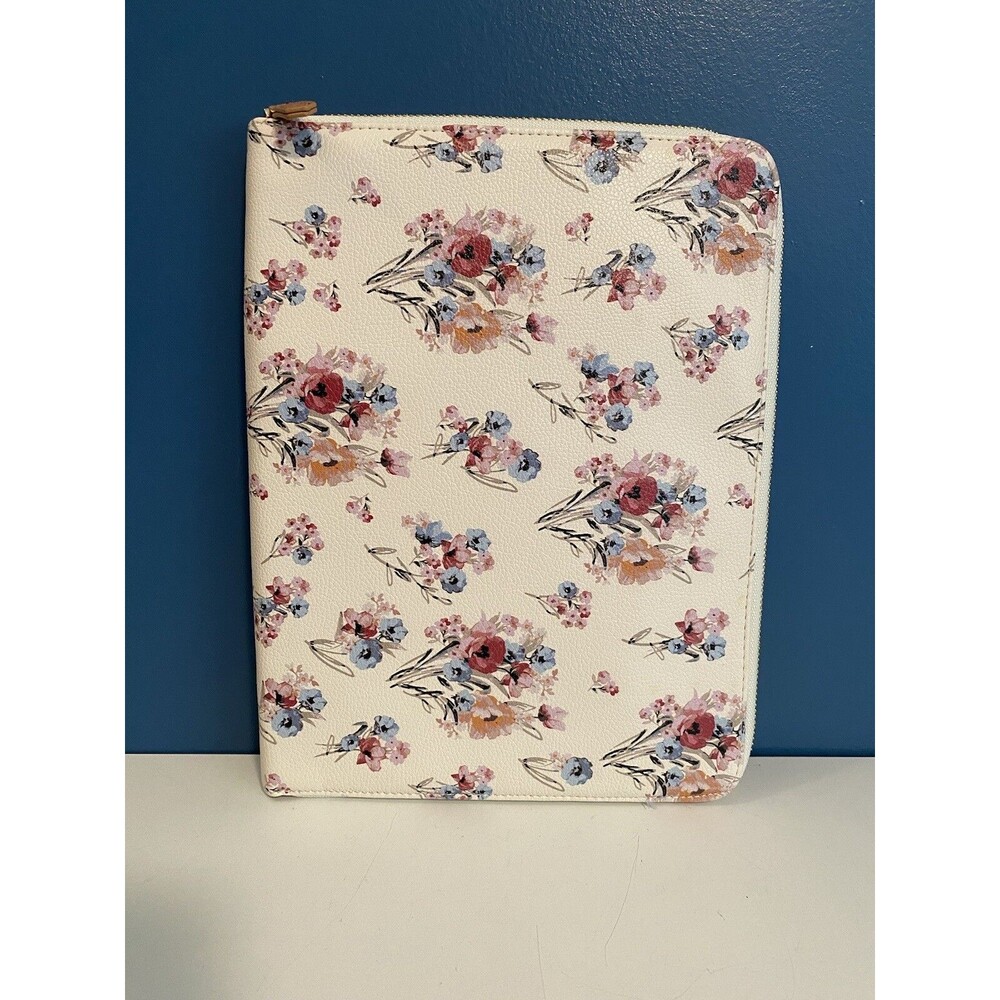 Matilda Jane On The Go Floral Tech Organizer 8.5x11” Excellent Condition